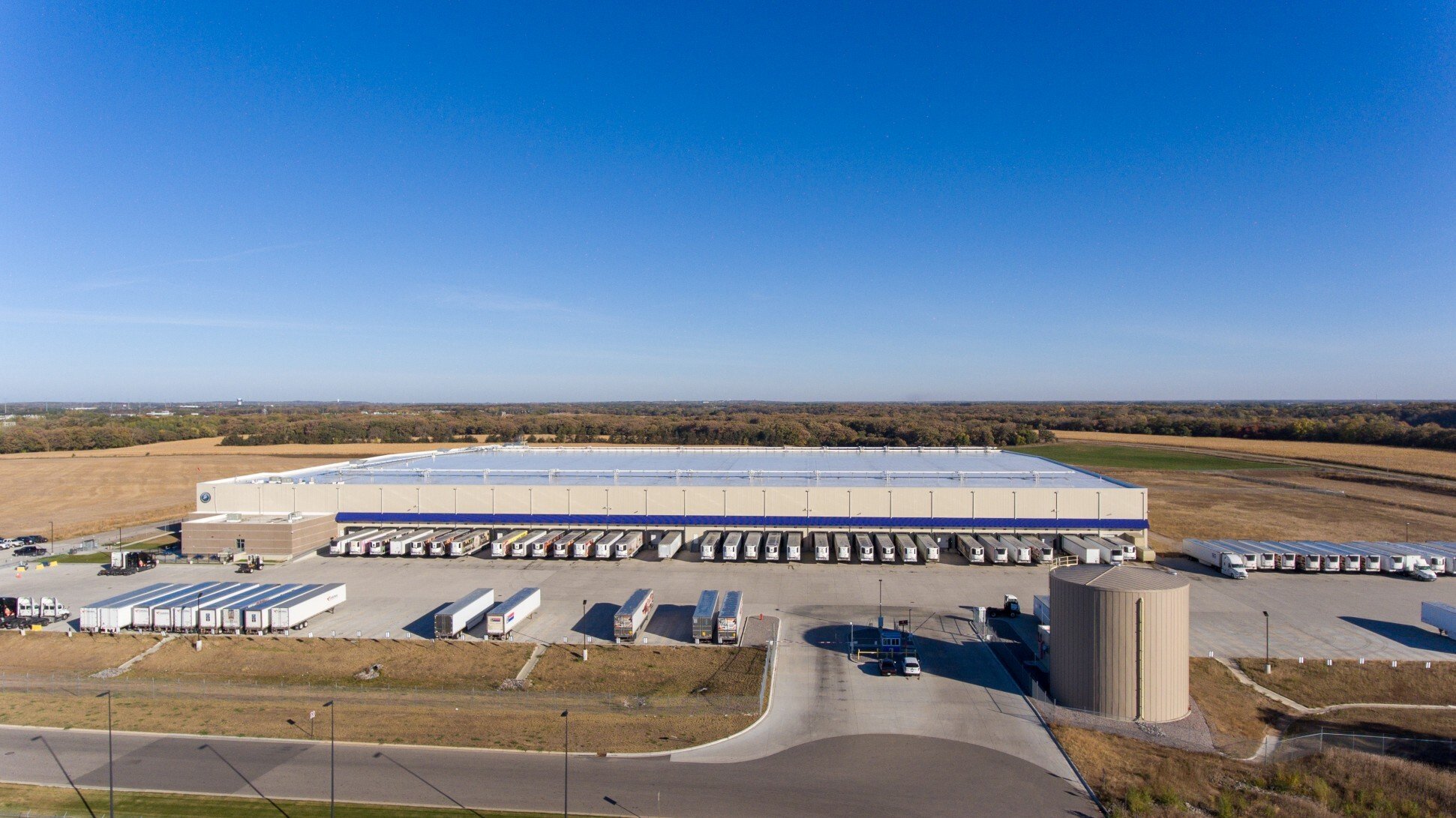Exterior of distribution center showing truck loading docks and main entrance, constructed by Rice Companies