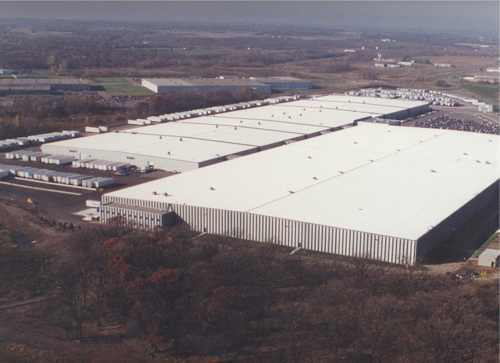 Aerial view of Fingerhut Distribution Center constructed by Rice Companies showcasing expansive warehouse footprint.